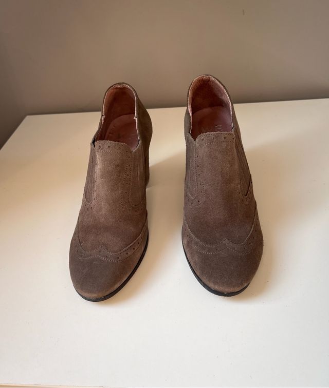 Scarpe in camoscio, con tacco alto, nº 36