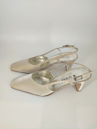 Zapatos de vestir de raso pies delicados Talla 40