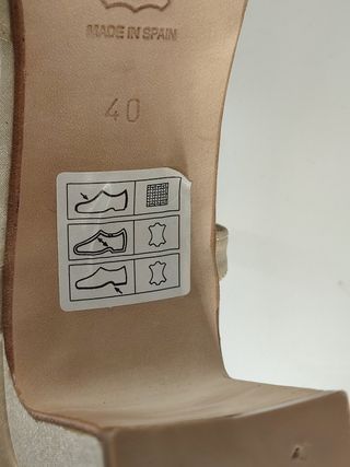Zapatos de vestir de raso pies delicados Talla 40