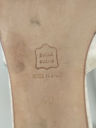 Zapatos de vestir de raso pies delicados Talla 40