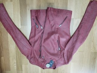 Cazadora only