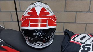 Casco enduro shot