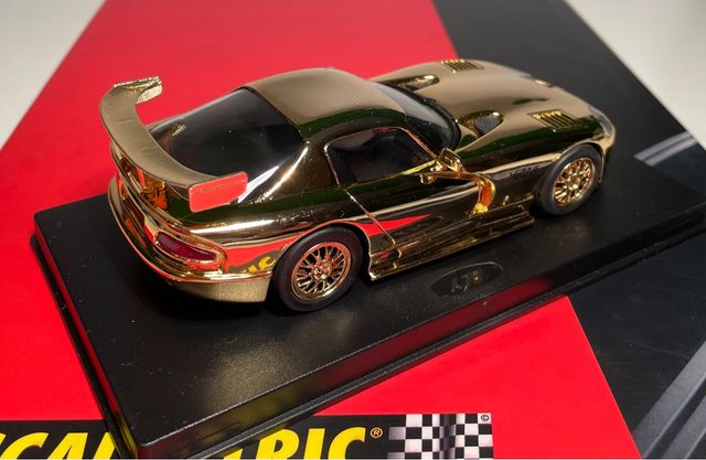 Scalextric Fly Viper Oro