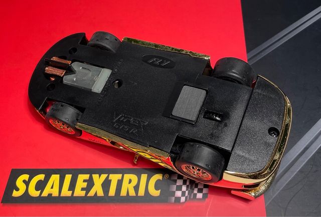 Scalextric Fly Viper Oro