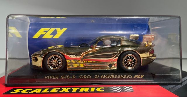 Scalextric Fly Viper Oro