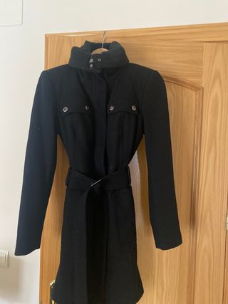 Abrigo chaqueton negro Zara