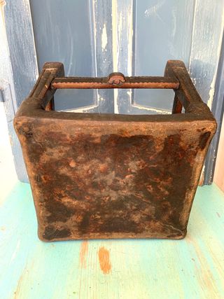 TABURETE ANTIGUO AFRICANO