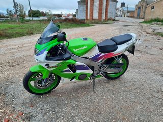 Kawasaki ZX6