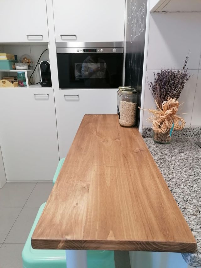 Barra a medida de madera rústica para cocina