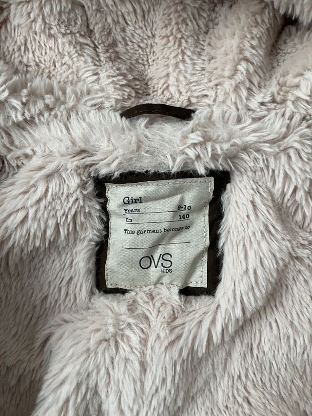 Parka cálido caqui OVS niña con capucha 9-10 años