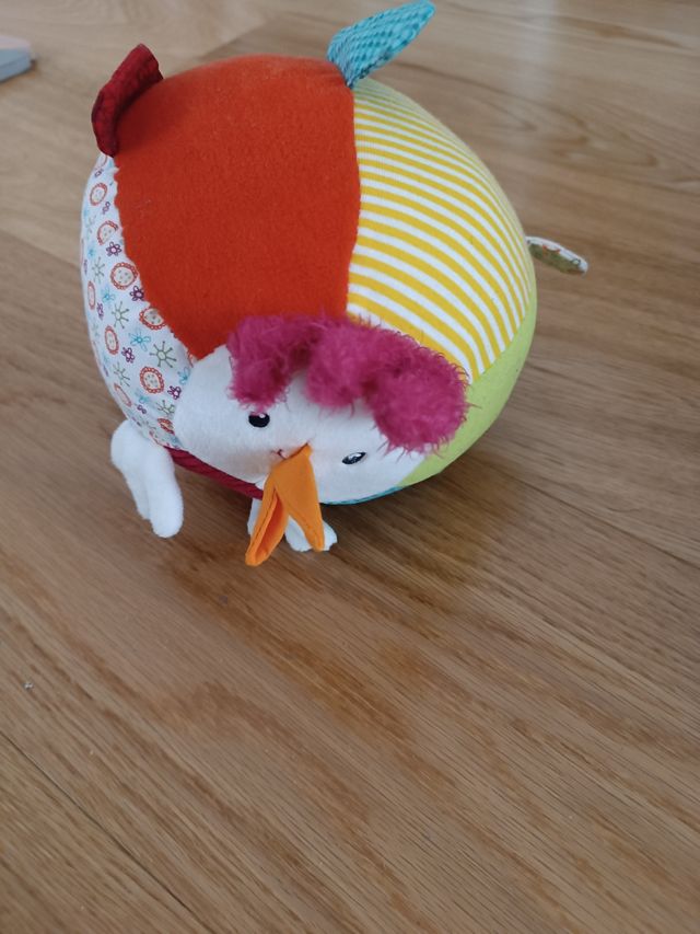 Pelota gallina con musica