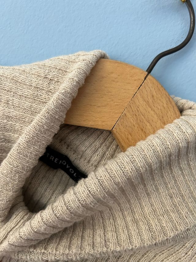 Jersey canalé cuello alto