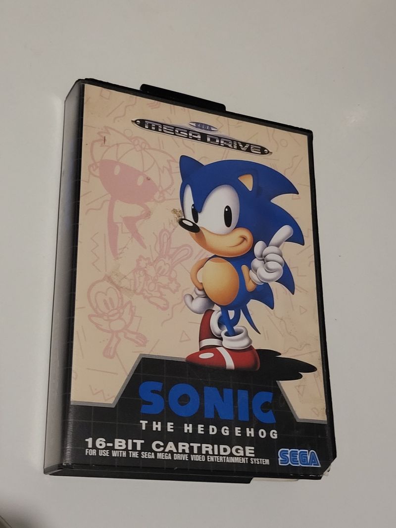 Imagen de Videojuego vintage de Sonic de los 80 para Sega Mega Drive