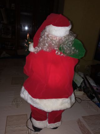 MUÑECO PAPA NOEL CON SU CAJA Y TIENE LUCES