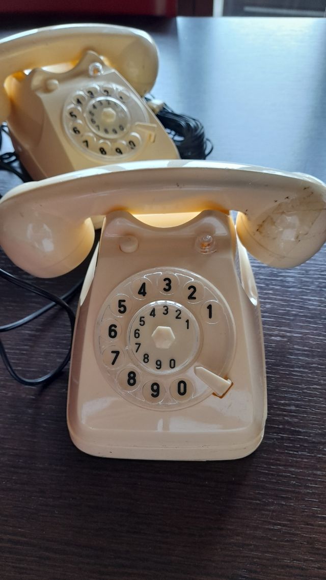 Telefoni giocattolo anni 70