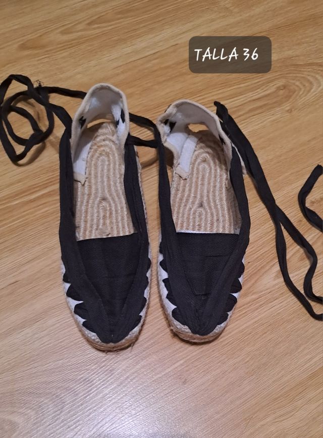 Espardenyas morellanas y normales niño