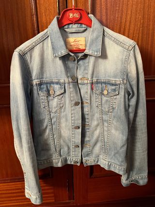 cazadora vaquera levis