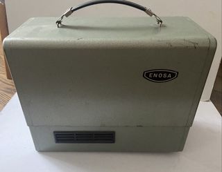 Proyector de diapositivas antiguo