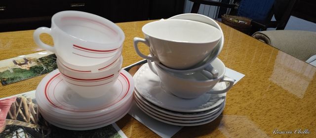 Set di concome e tre tazze e sei