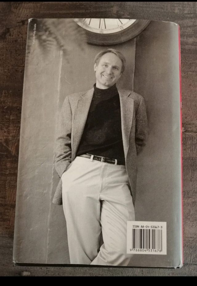 Libro Angeli e Demoni di Dan Brown