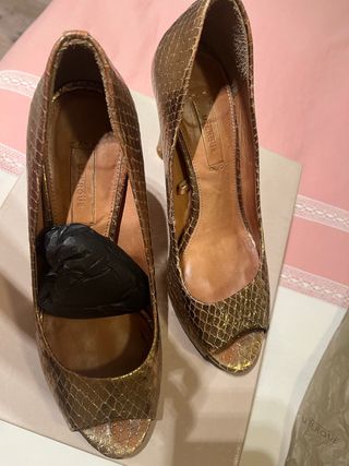 zapatos tacon oro