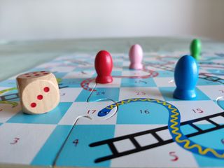Juego de mesa Serpientes y escaleras 4+ 