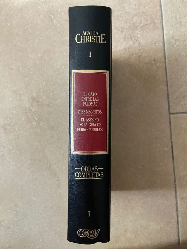 Libro Agatha Christie