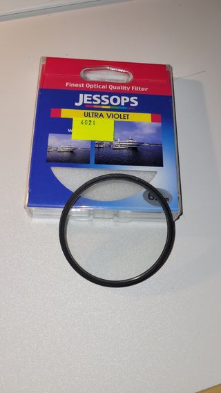 Nikon F65 + Nikkor 28-100 mm y más