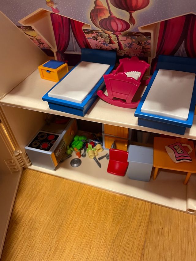 PLAYMOBIL casa maletín y autobús de playmóbil