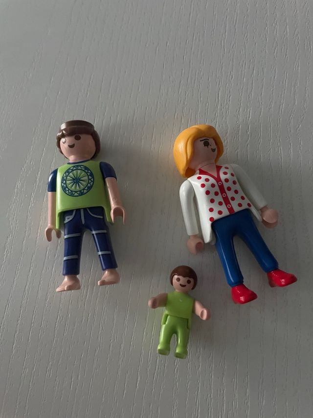 PLAYMOBIL casa maletín y autobús de playmóbil