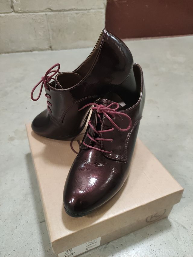 Zapatos charol 40