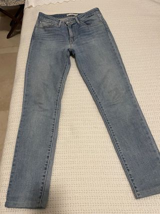 pantalon vaquero levis straus&co de mujer