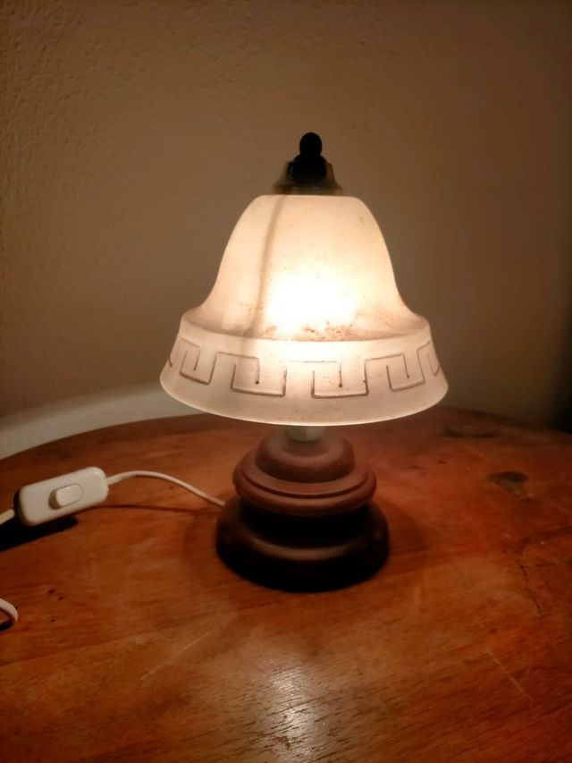 Lampada da tavolo 