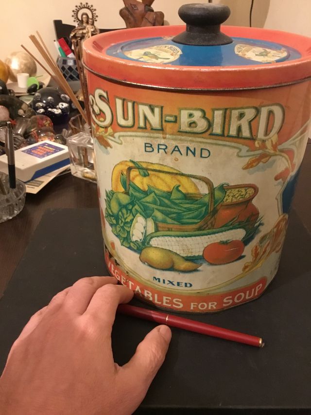 lata caja antigua grande