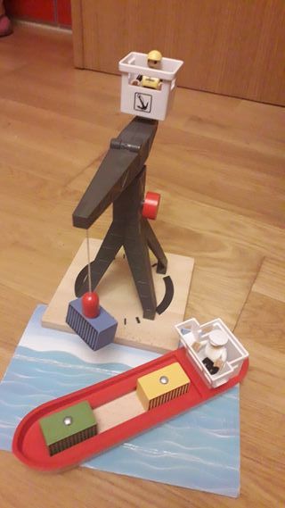JUGUETES CON IMÁN Y VÍAS MADERA
