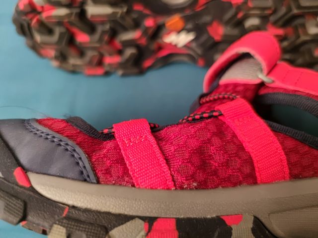 Sandalias treking, montaña. talla 37