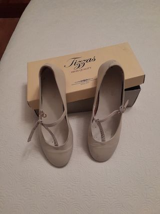 Zapatos de comunión.