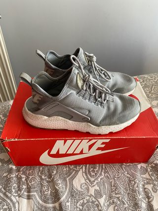 Nike Huarache grises