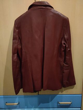 Cazadora piel granate