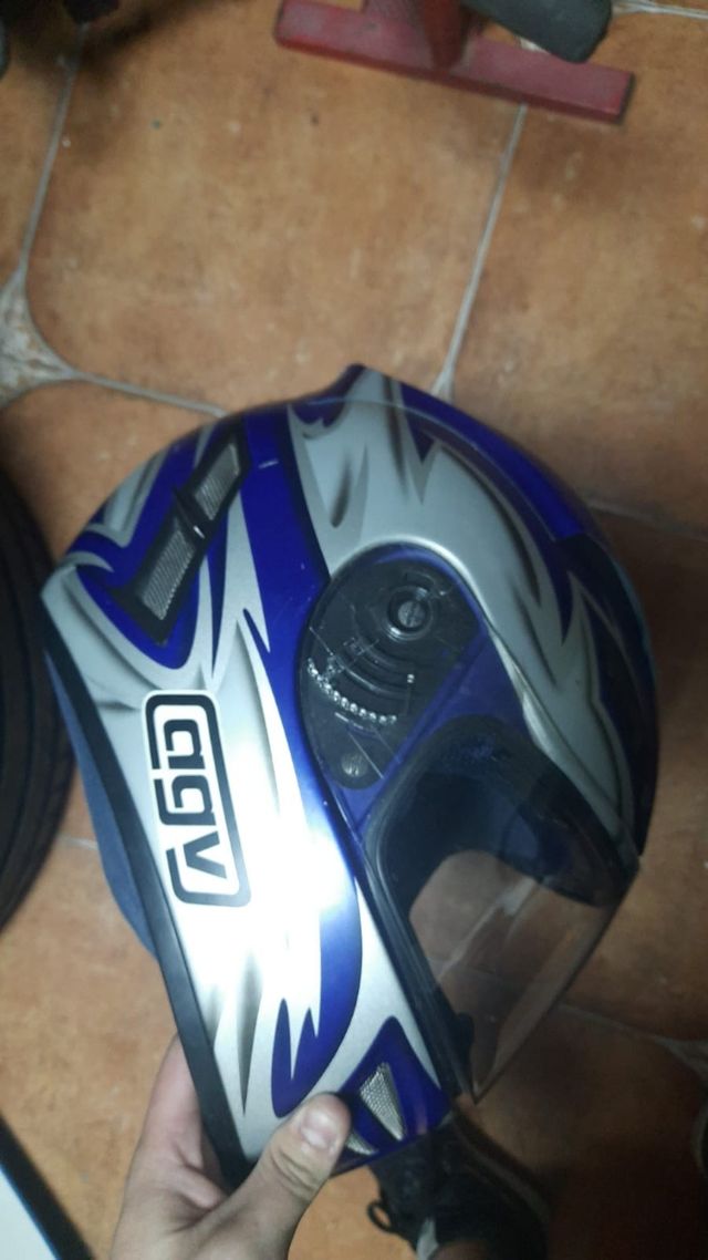 Casco AGV