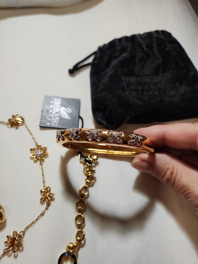 Collares, Pendientes y Pulsera Swarovski