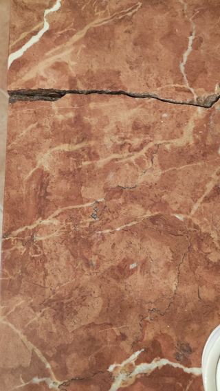 URGE. Cómoda antigua restaurada.