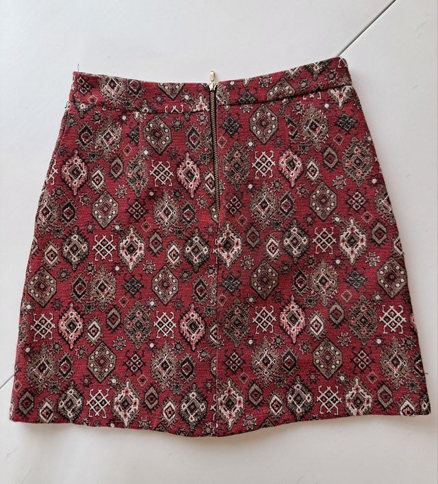 Minifalda teja y marrón de El Corte