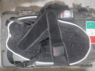 Paraschiena Knox Aegis 7 Piastre