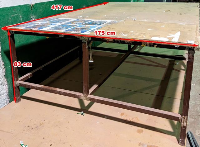 Mesa/banco de trabajo grande