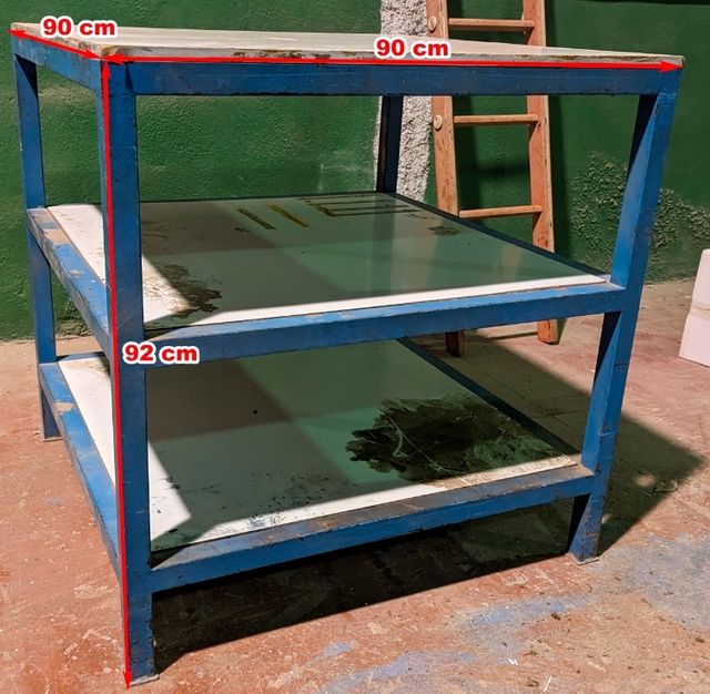 Mesa/banco de trabajo pequeño