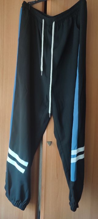 Pantalón estilo jogger 