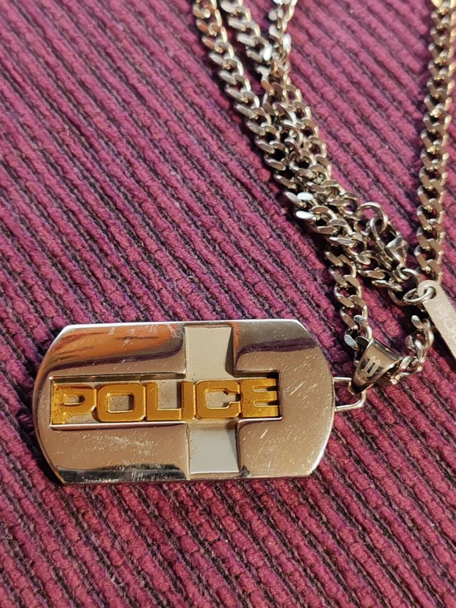 Colgante police