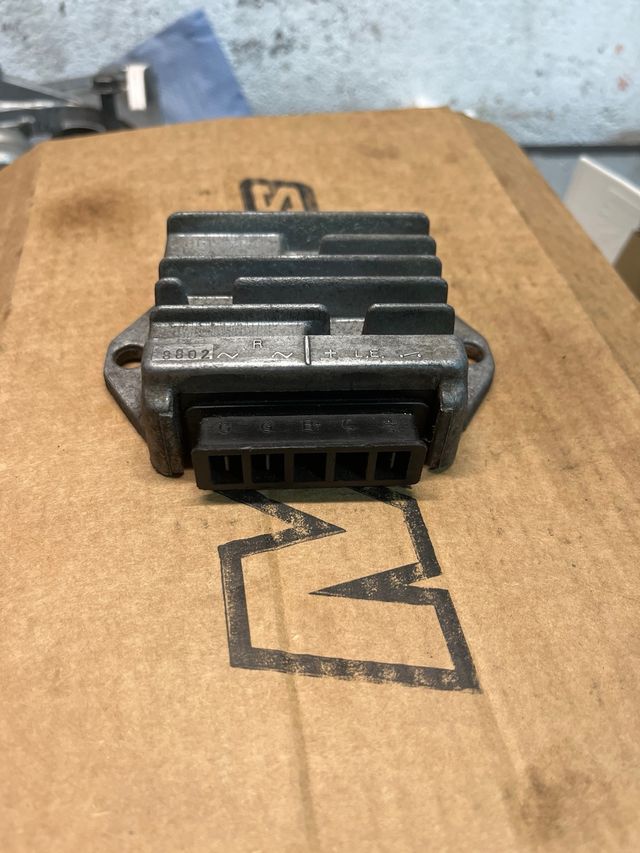 regulador vespa clasicas