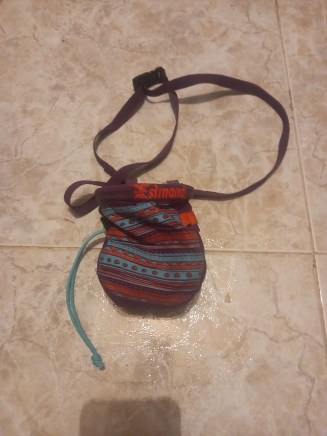 Arnes infantil hasta 40kg y Magnesera